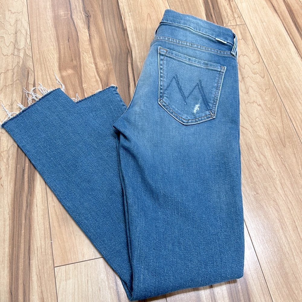 Mother Denim Looker Ankle Fray Jeans - Picture 2 of 7